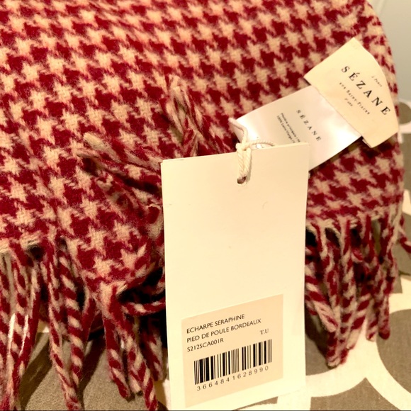 NWT Sezane Seraphine Scarf in Burgundy Houndstooth - Picture 3 of 3